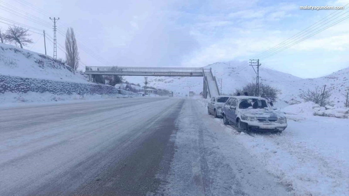 Kar yağışı hayatı olumsuz etkiliyor