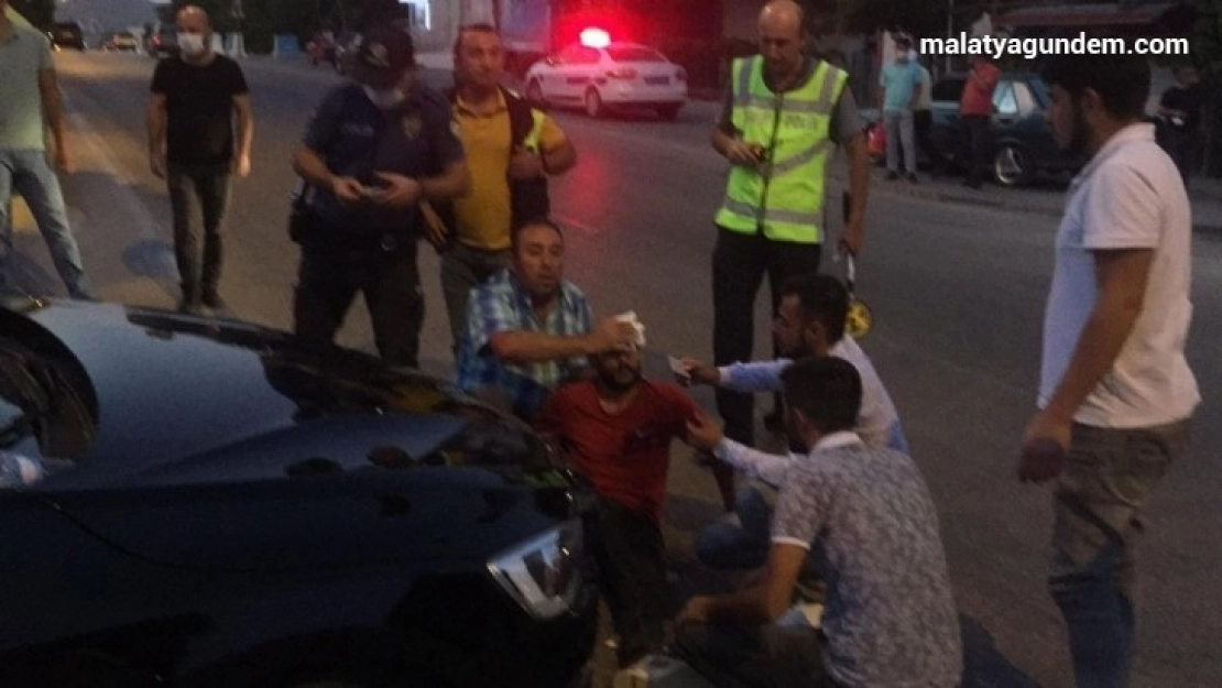 Malatya'da otomobil ile motosiklet çarpıştı: 1 yaralı