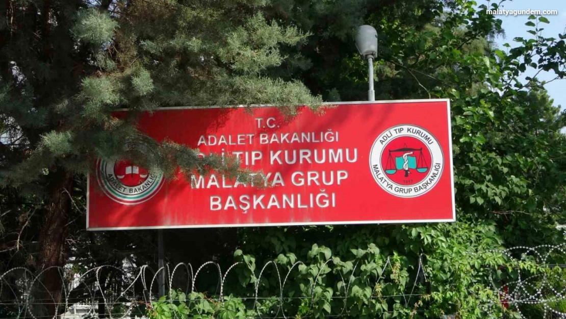 Otomobilin çarptığı yaşlı adam hayatını kaybetti