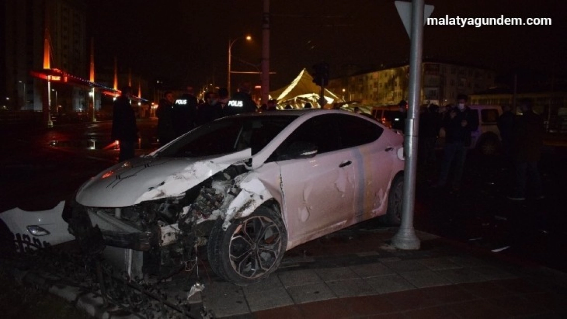 Polis ve şüpheli kovalamacası kazayla bitti