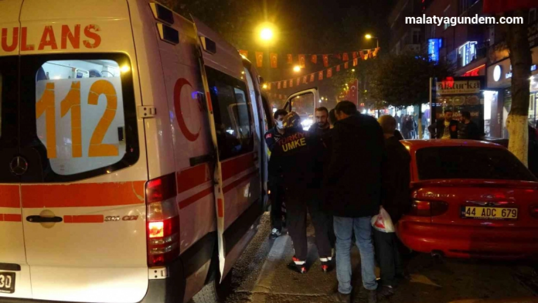 Silahlı bıçaklı kavga: 3 yaralı
