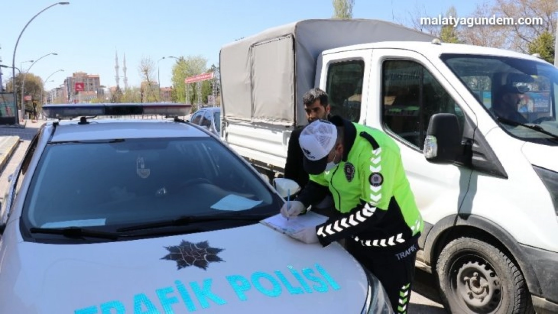 Malatya'da sokağa çıkanlara toplam 648 bin 900 TL ceza kesildi