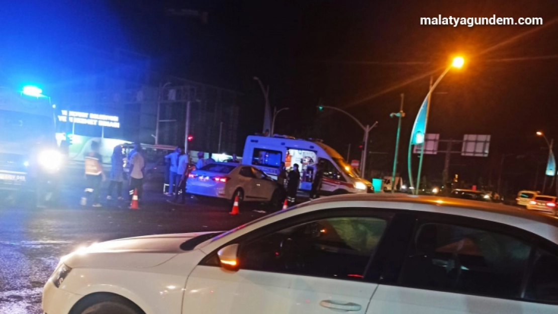Malatya'da trafik kazası: 2 yaralı