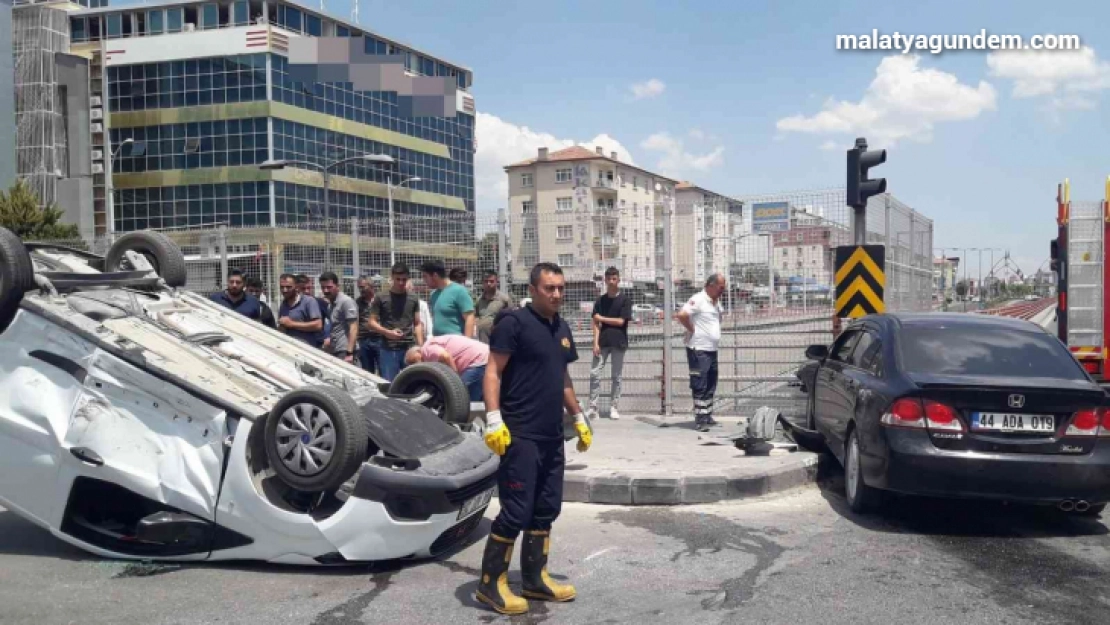Trafik kazası: 3 yaralı