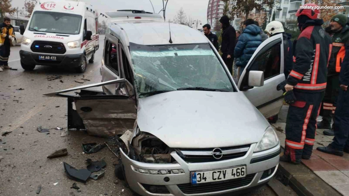 Malatya'da trafik kazasında 1 kişi hayatını kaybetti