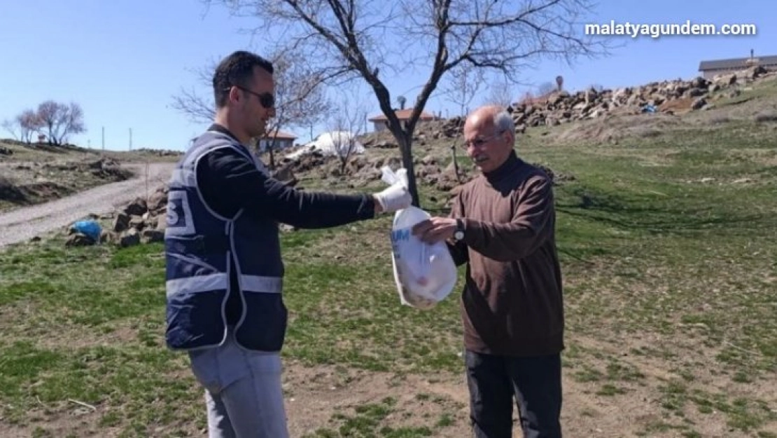 65 yaş üzeri ve kronik rahatsızlığı bulunanların yardımına koşuyorlar