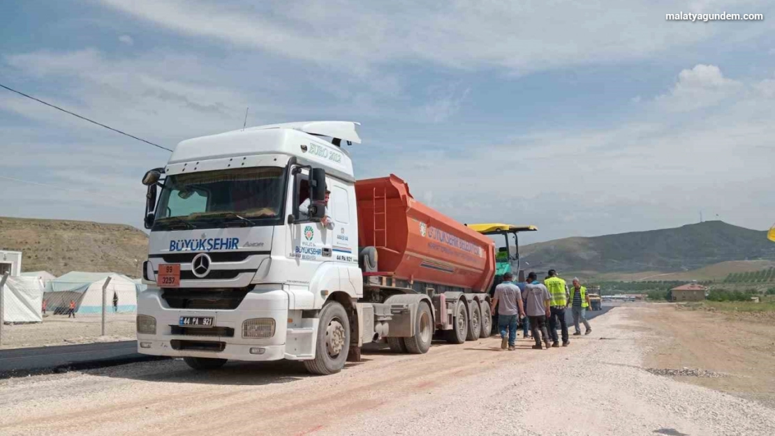 Malatya'da yol çalışmaları devam ediyor