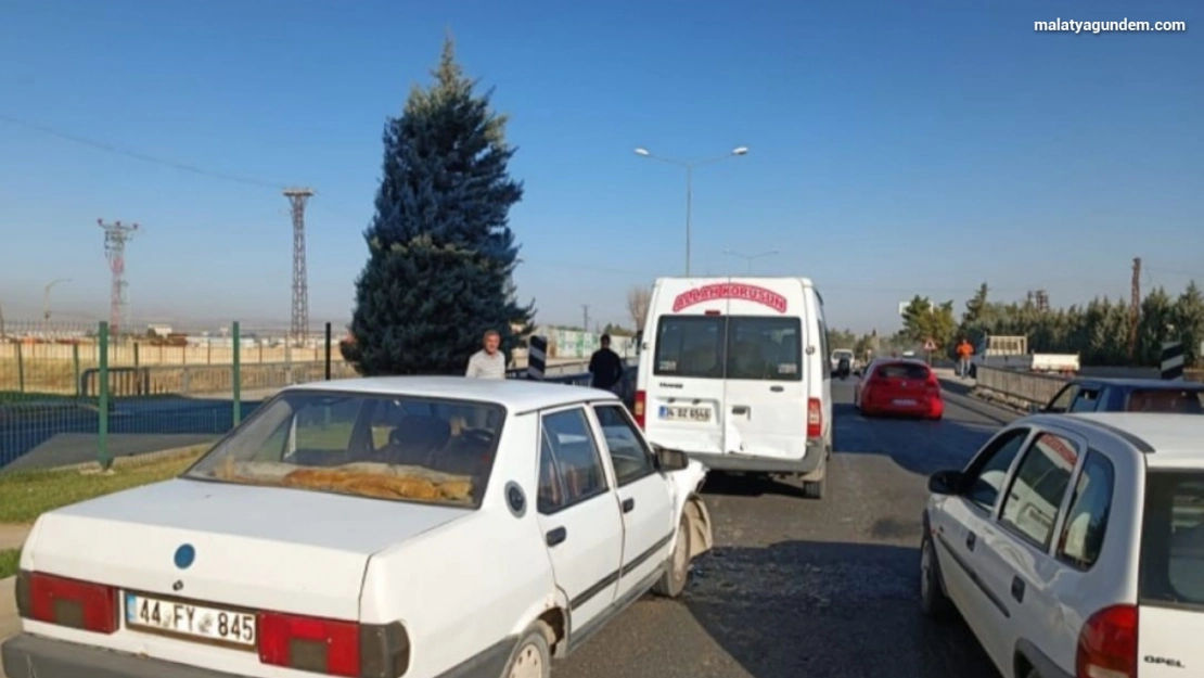 Malatya'da zincirleme kaza: 5 yaralı