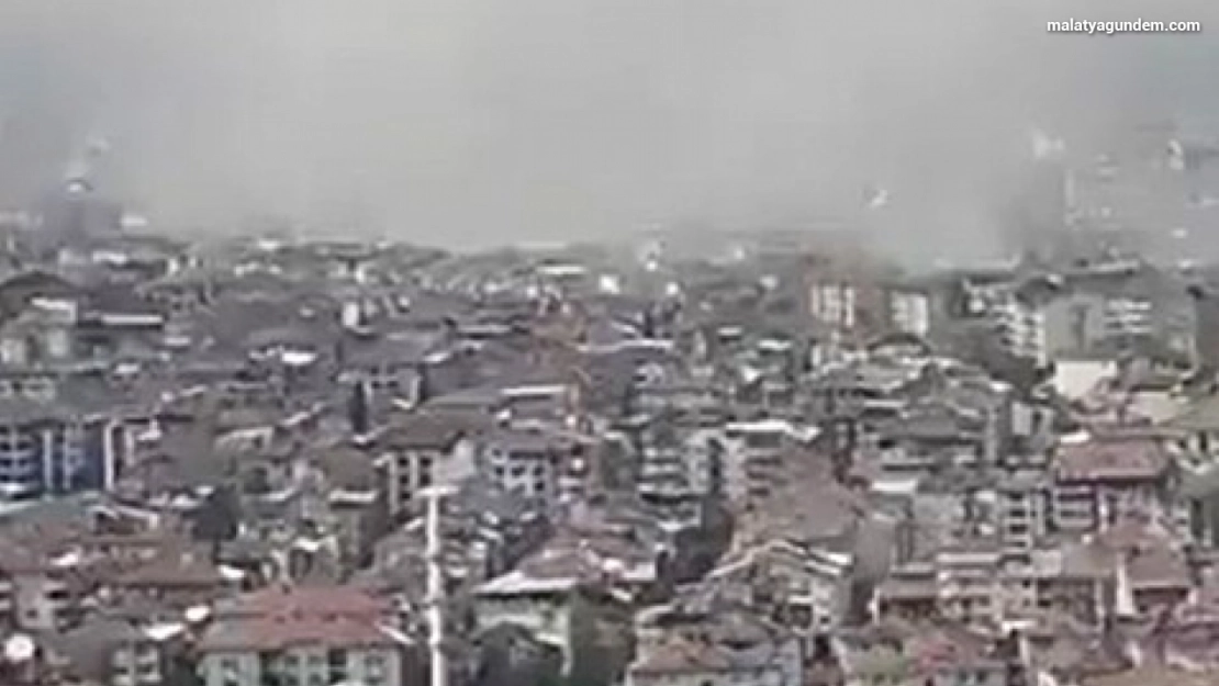 Malatya'daki 5.6 deprem şehri toz bulutuna çevirdi