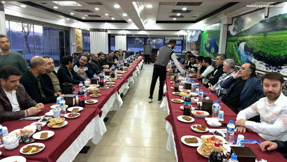 Malatya'daki Bingöllülerin iftar buluşmasında birlik ve beraberlik mesajı