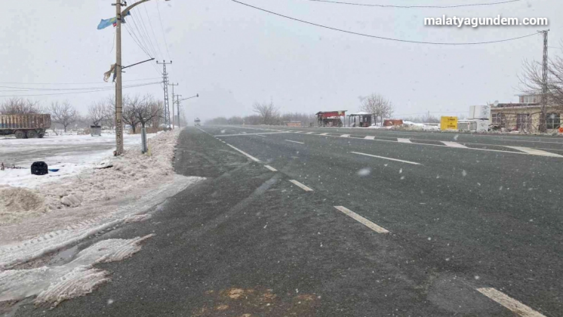 Malatya-Elazığ karayolunda ulaşım kontrollü sağlanıyor