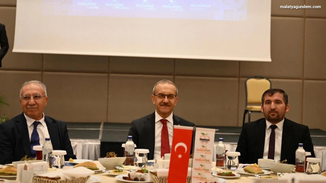 Malatya Girişim Grubu iftarında iş dünyası ve protokol bir araya geldi