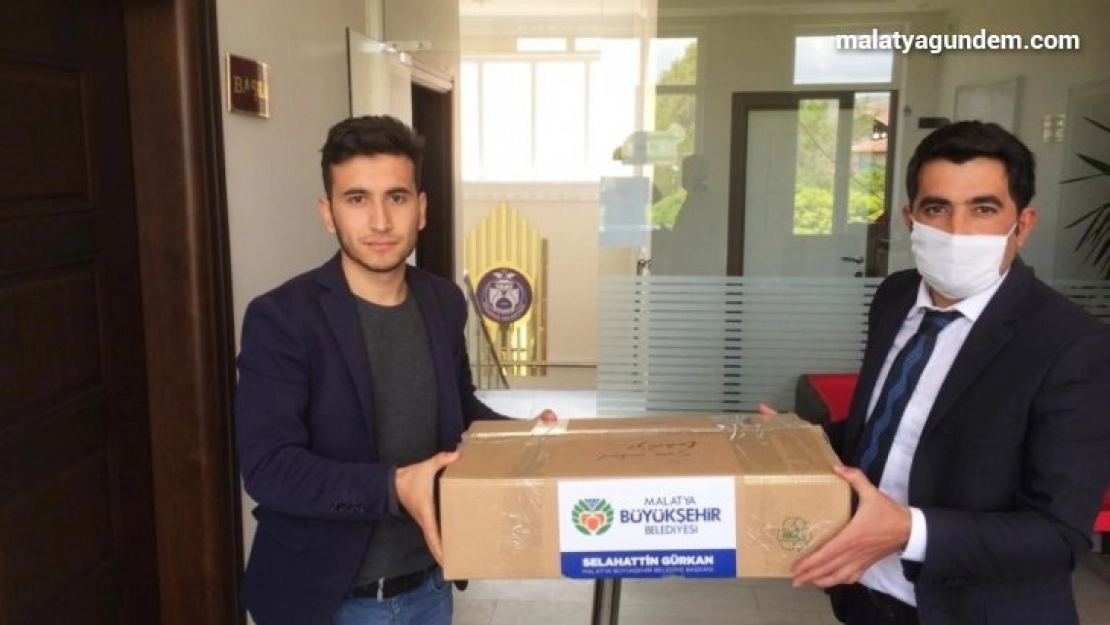 Malatya'nın ilçelerine maske dağıtıldı