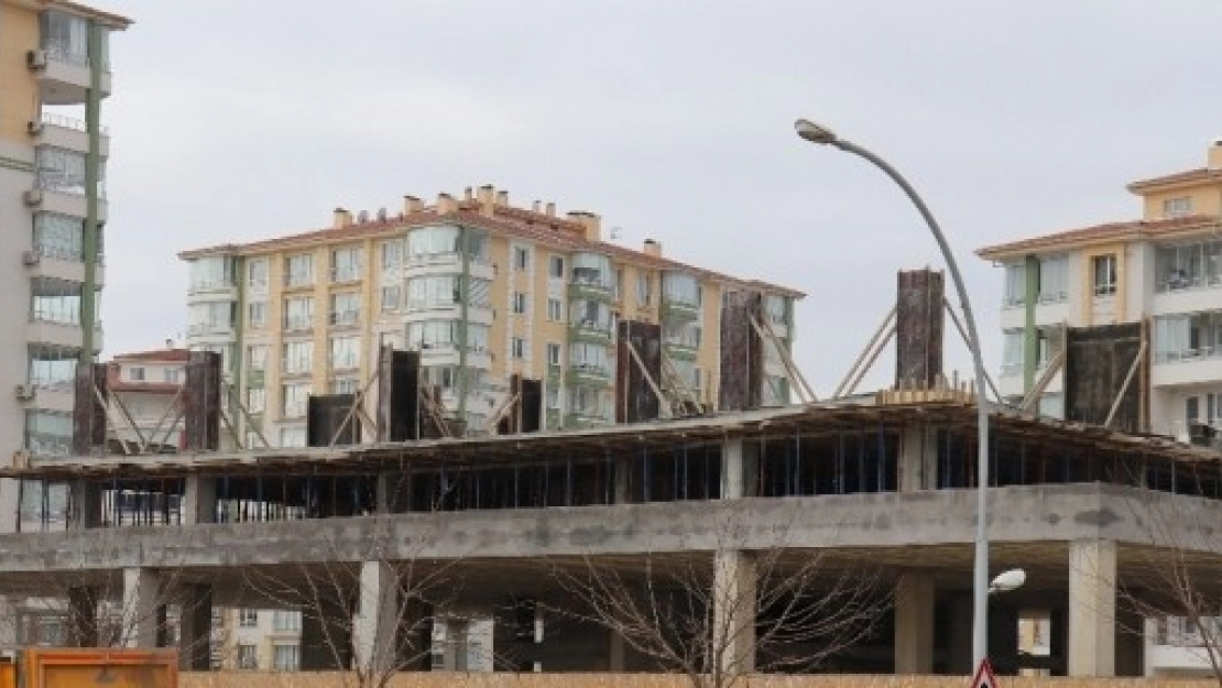 İnşaatlara Beton Dökümü Durduruldu