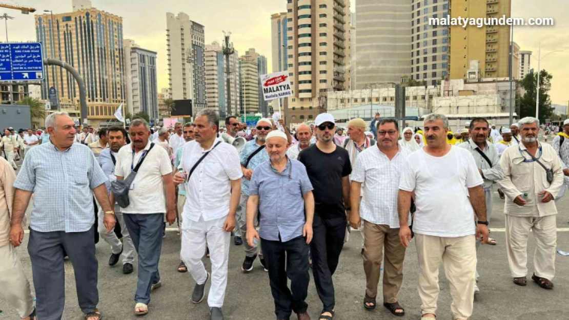 Vatandaş 40. kez hacca gitmenin mutluluğunu yaşıyor