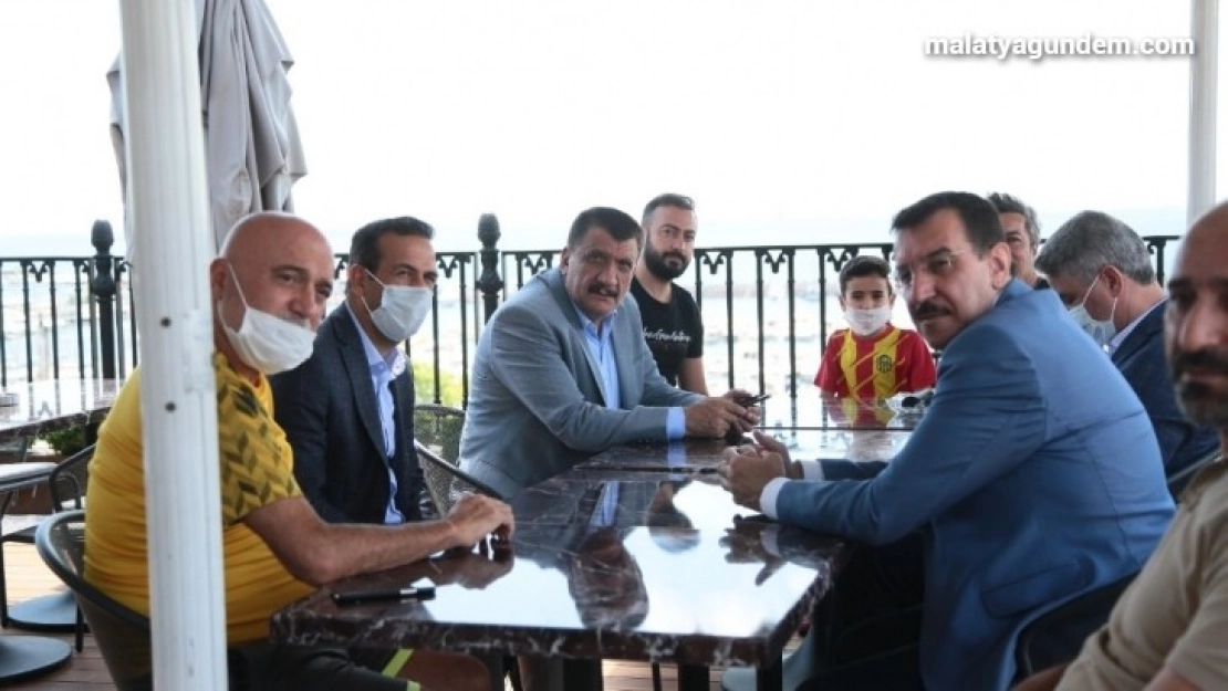 Malatyalılar'dan Yeni Malatyaspor'a tam destek