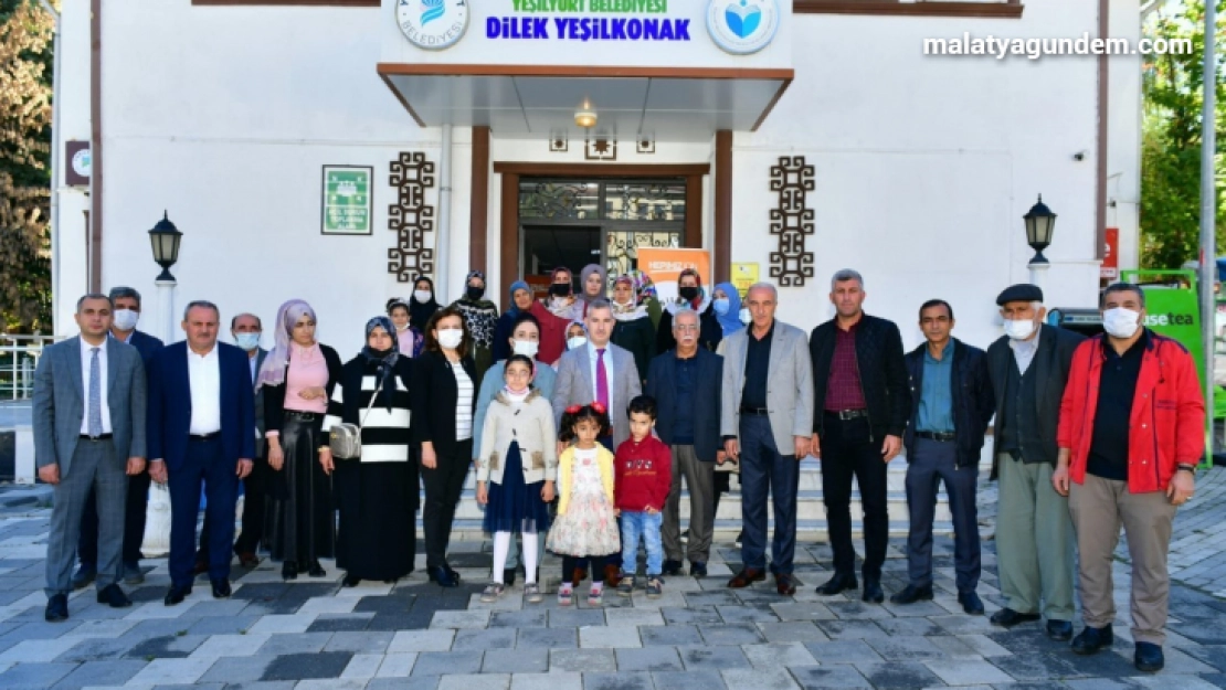 Marifetli kursiyerler sertifikalarını aldı
