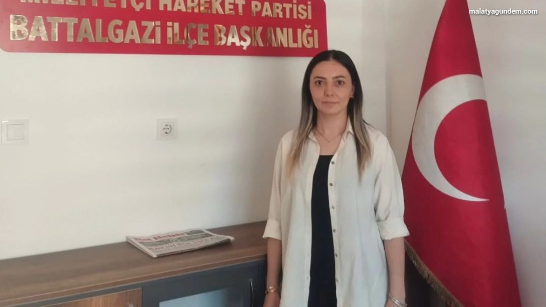 MHP Battalgazi kadın kolları başkanlığına Esengül Özzapçı getirildi