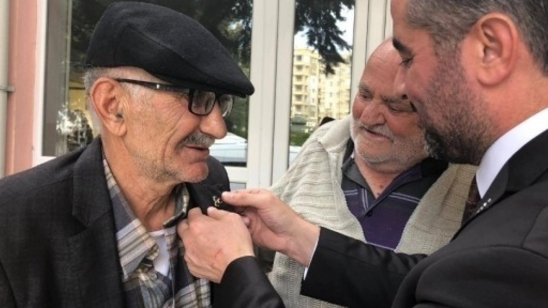 MHP'li Avşar'dan 1 Ekim Dünya Yaşlılar Günü Kutlaması