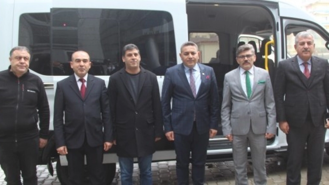 MTSO Minibüs Bağışladı