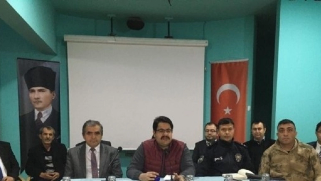 Muhtarlar Sorunları Dile Getirdi