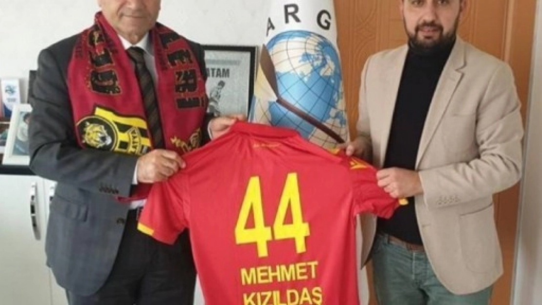 MYS Taraftarlar Derneği'nden 'Karneni Getir Atkını Al' Projesi