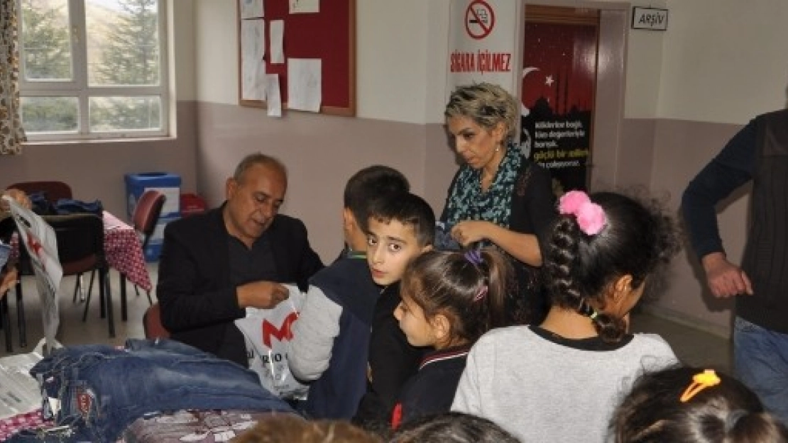  Öğrencilere Yardım Yapıldı