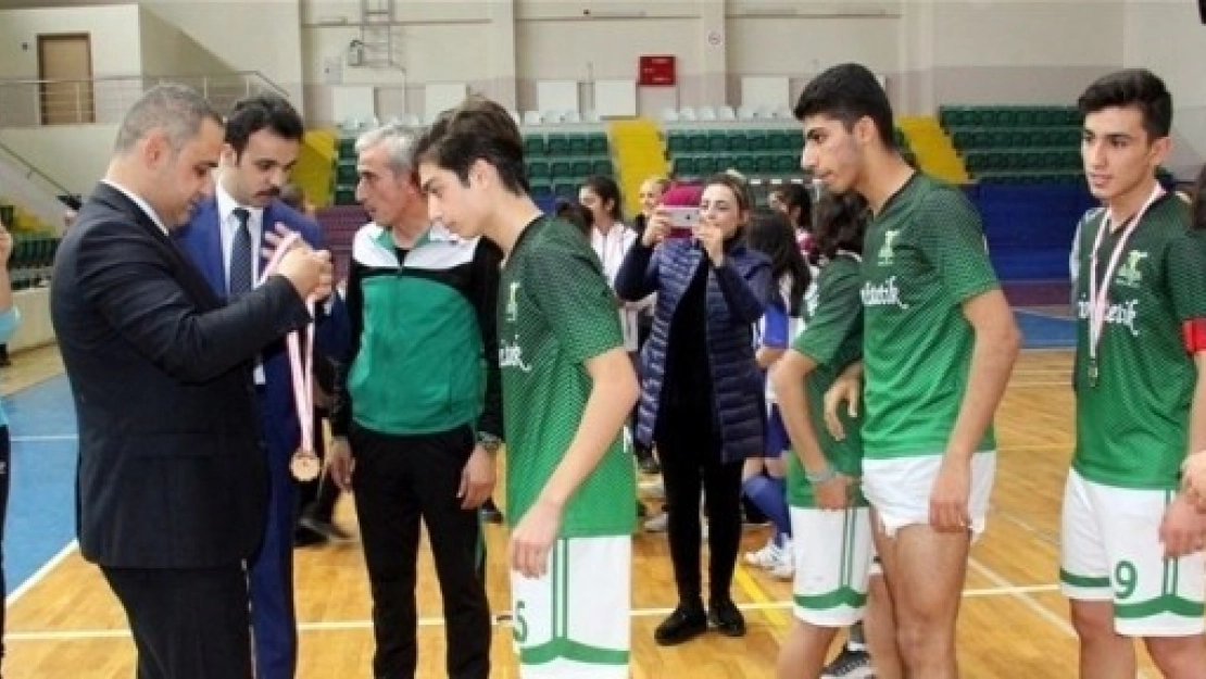 Okullararası Gençler Futsal Müsabakaları Sona Erdi