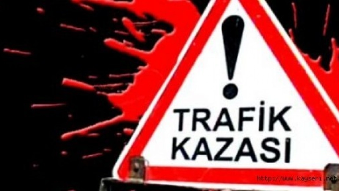 Otomobil Sulama Kanalına Uçtu