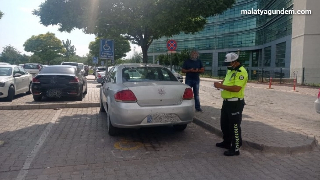 Park denetimlerinde 93 araca idari işlem yapıldı