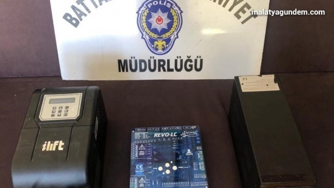Polis alıcı kılığına girerek zanlıyı yakaladı