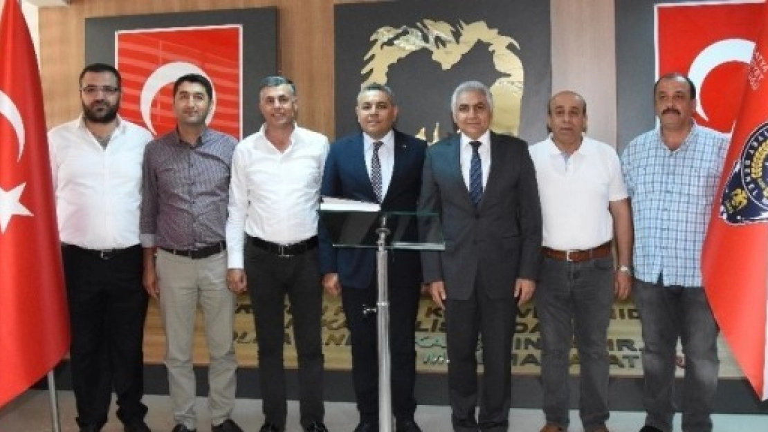 Sadıkoğlun'dan Urhal'a Teşekkür