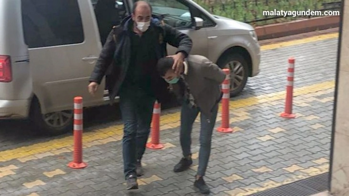 Saldırganlardan 2'si Adliyeye Sevk Edildi