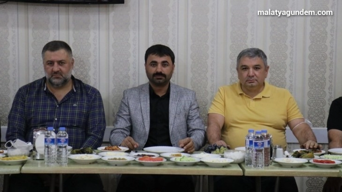 Samanlı, esnafın sorunlarını dinledi