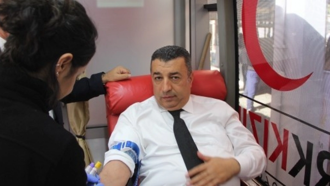Şire Pazarı Esnafı Kızılay'a Kan Bağışında Bulundu