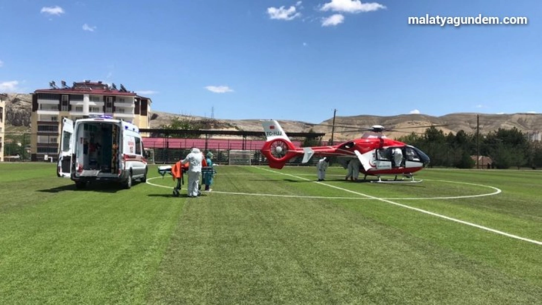 Solunum sıkıntısı çeken hastaya ambulans helikopter