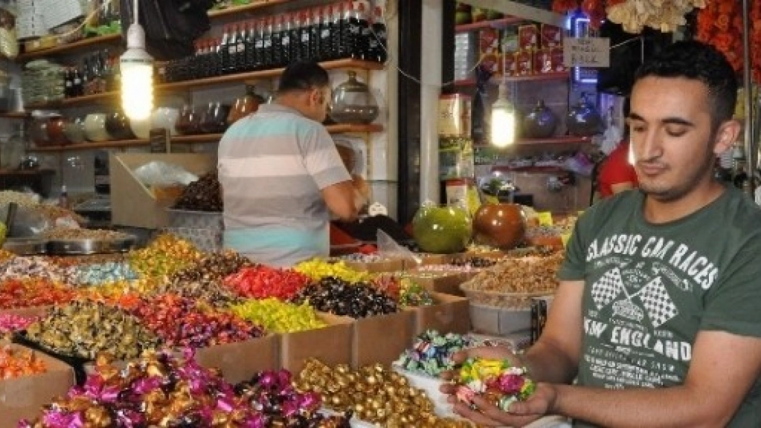 Tatlıcı Ve Şekercilerde Yoğunluk