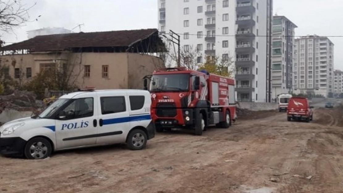 Tecde'de Ev Yangını
