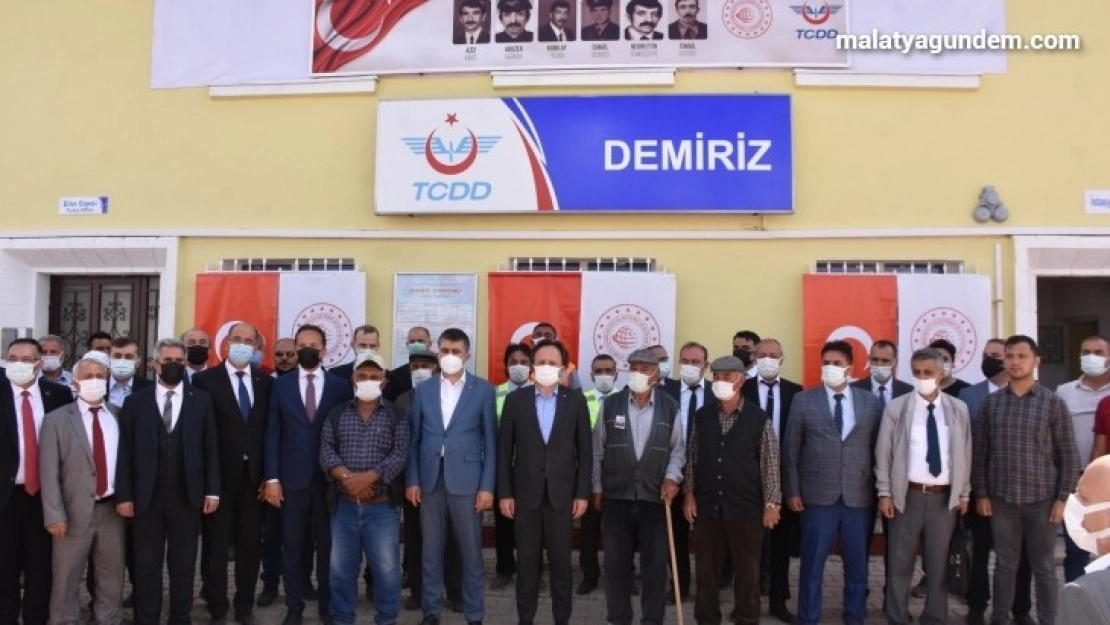 Terör örgütü PKK'nın şehit ettiği 6 TCDD personeli ile 2 sivil vatandaş anıldı