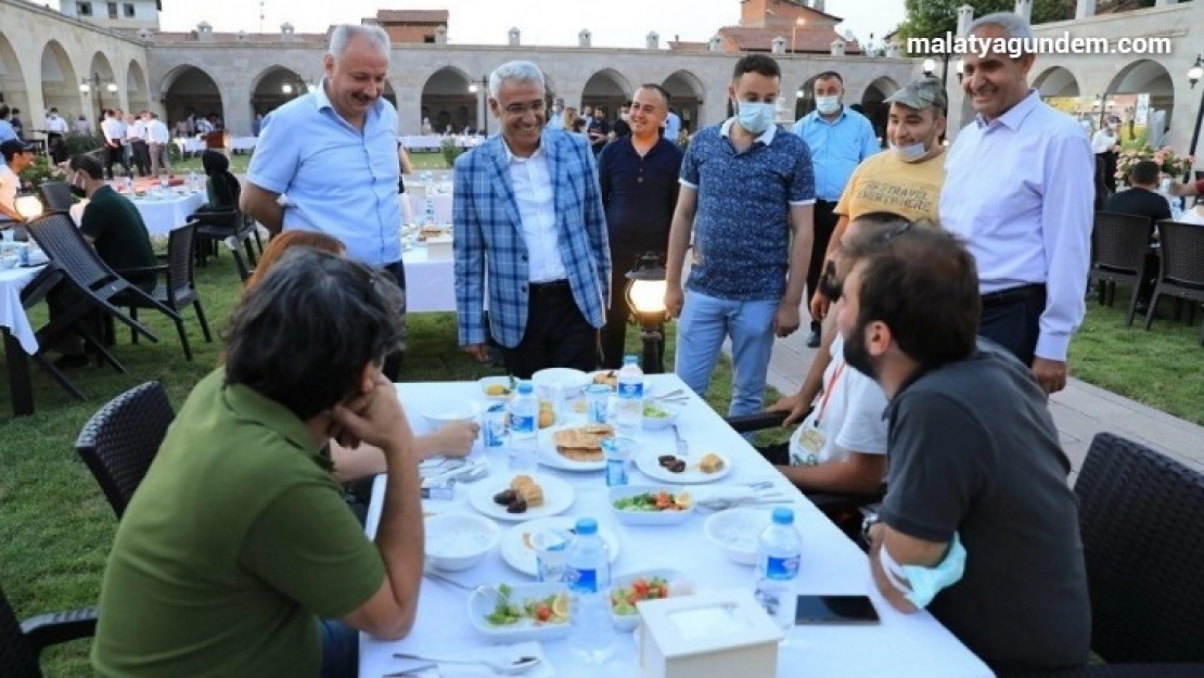 Ulusal Battalgazi Kayısı Hasadı Fotoğraf Yarışması maratonu sonuçlandı