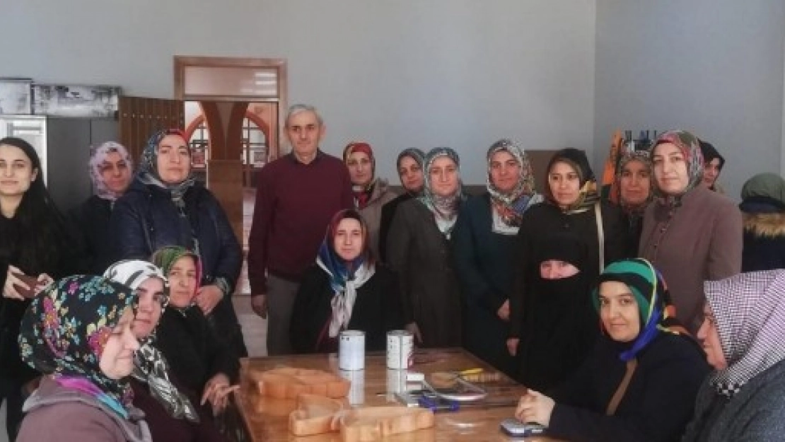 'Ustalar Kursiyerlerle Buluşuyor'