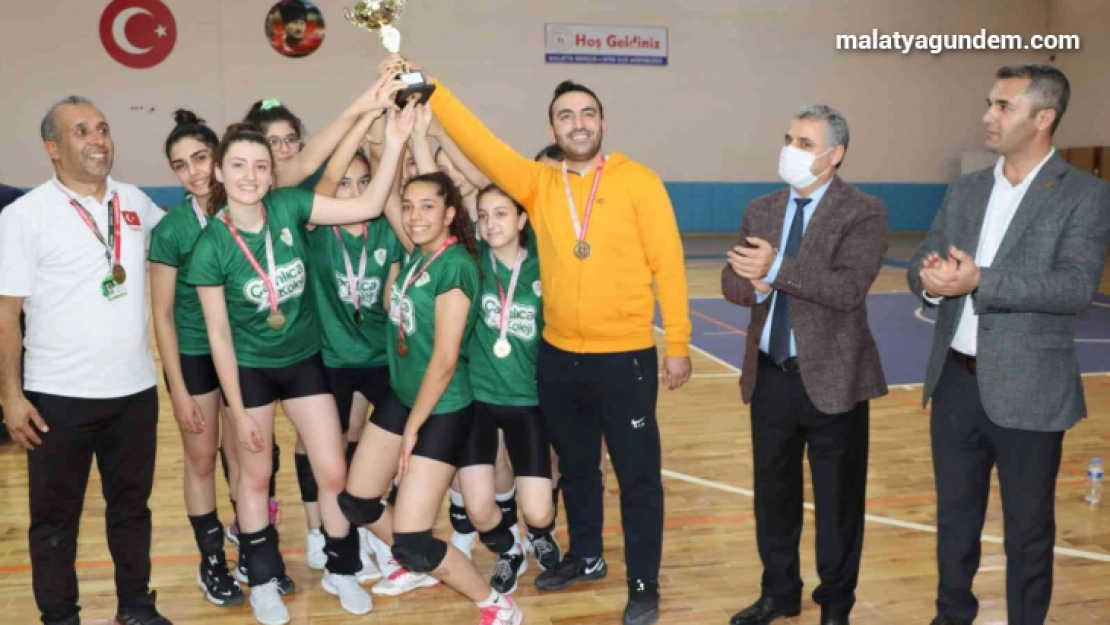 Voleybol il şampiyonası maçları sona erdi