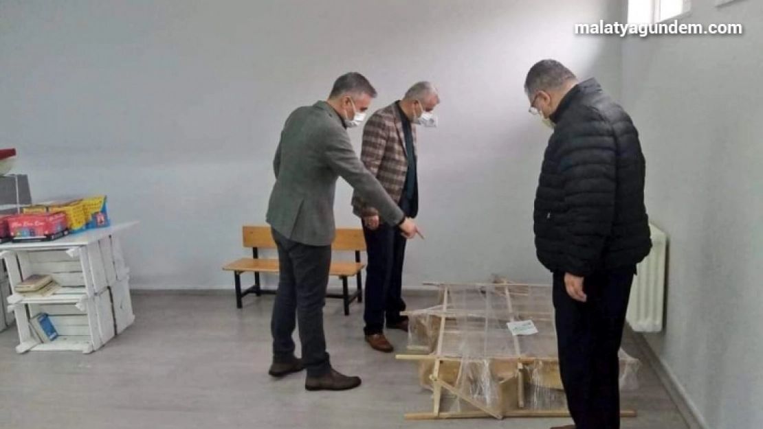Yazıhan'da kütüphanesiz okul kalmayacak