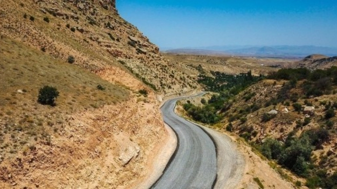 Yazıhan'da 4 Mahallenin Daha Ulaşım Sorunu Çözüldü