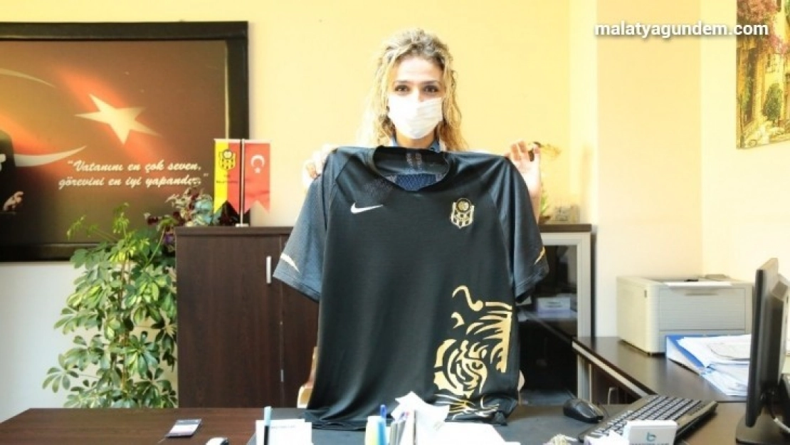 Yeni Malatyaspor sağlık çalışanlarını unutmadı