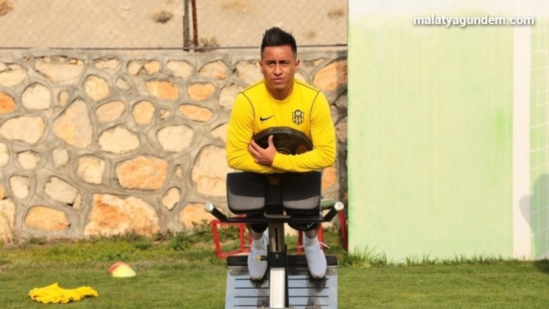 Yeni Malatyaspor'un Brezilyalı oyuncusu Cueva, Malatya'da olmaktan mutlu