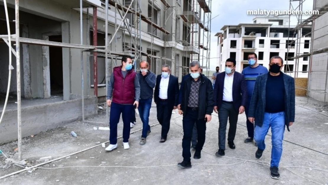 Yeşil Topsöğüt Konutları hızla yükseliyor