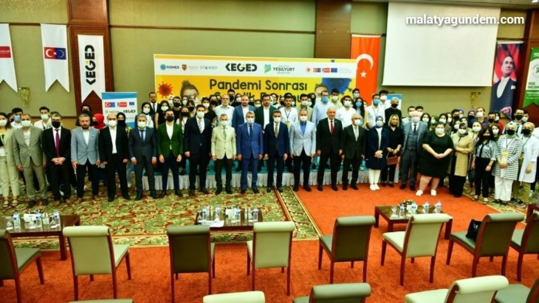 Yeşilyurt Belediyesi, 81 kentten 90 öğrenciyi Pandemi sonrası gençlik formunda ağırlıyor