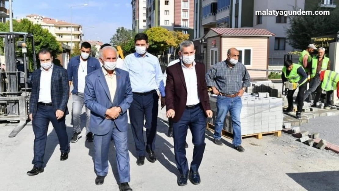 Yeşilyurt Belediyesi, mahalleleri güzelleştiriyor