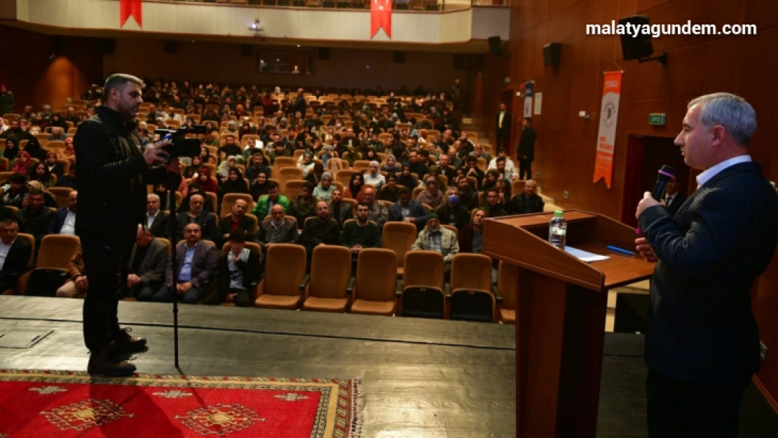 Yeşilyurt'ta 'namazla diriliş' konferansına ilgi